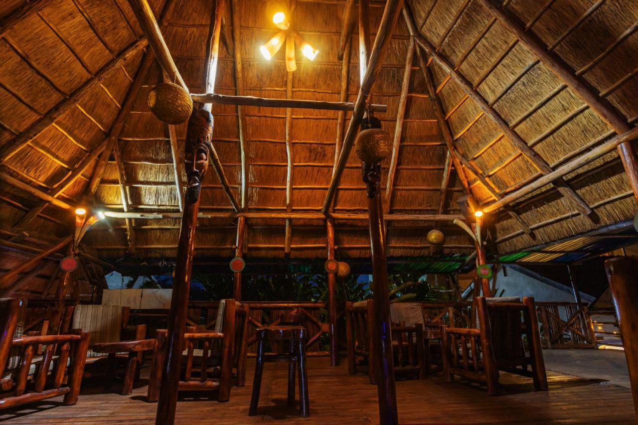 Ambrosia Heights Entebbe Hotel Kültér fotó