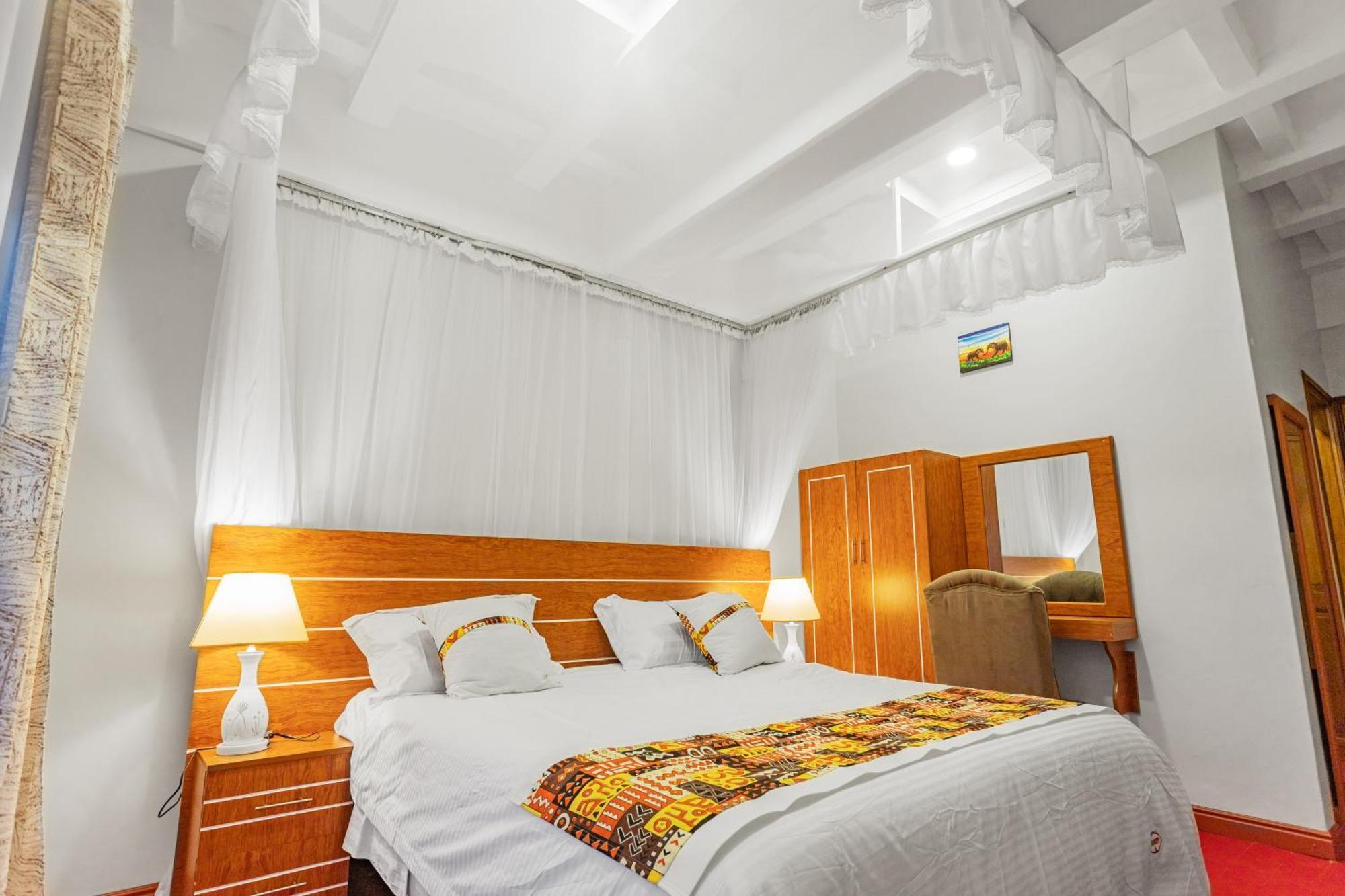 Ambrosia Heights Entebbe Hotel Kültér fotó